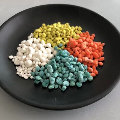 As partículas coloridas Epsom do heptaidrato do sulfato de magnésio salgam a pureza de 99%